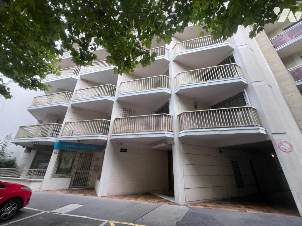 Appartement 4 pièces 77 m² · à Reims · 76,9 m² · 170 000 €