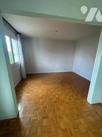 Appartement 5 pièces 96 m² · à Lanester · 96 m² · 125 000 €