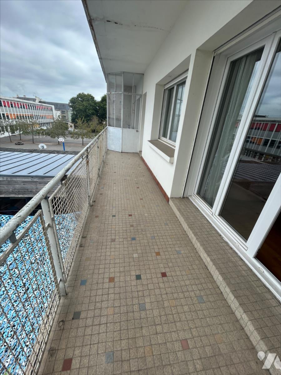 Appartement 5 pièces 96 m² · à Lorient · 96 m² · 240 000 €