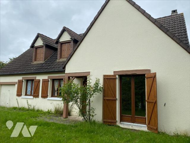 Maison 8 pièces 141 m² · à Saint-Laurent-du-Tencement · 141 m² · 169 000 €