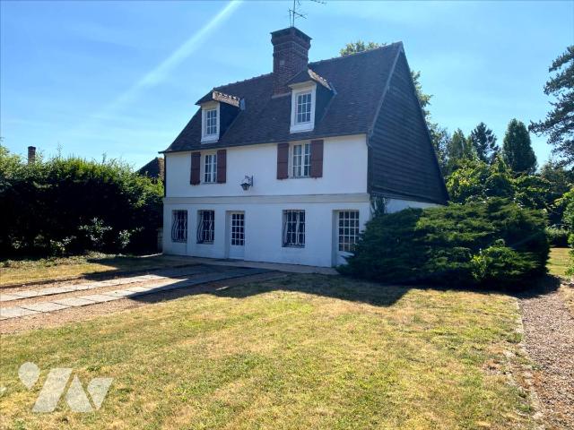Maison 7 pièces 220 m² · à Ambenay · 220 m² · 160 000 €