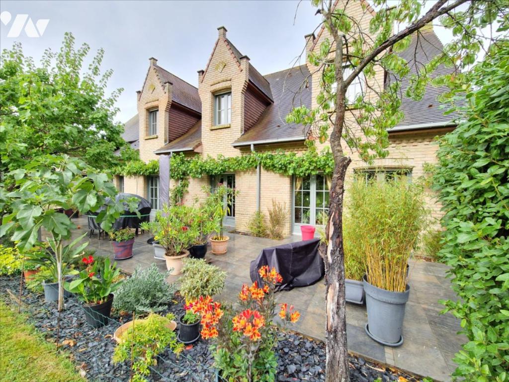 Maison 7 pièces 273 m² · à Longuenesse · 273,4 m² · 770 000 €