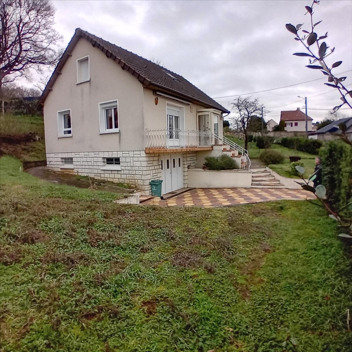 Maison 92m² — Le Breil-sur-Mérize
