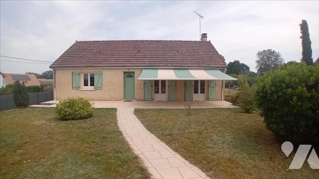 Maison 4 pièces 91 m² · à Parigné-l'Évêque · 90,6 m² · 210 000 €