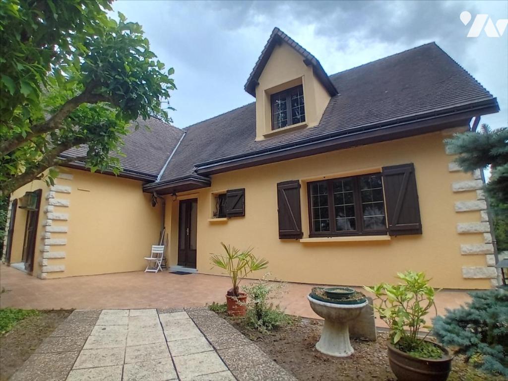 Maison 6 pièces 180 m² · à Ruaudin · 180 m² · 260 000 €