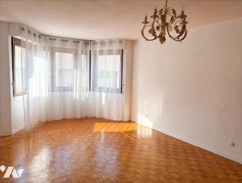 Appartement 3 pièces 73 m² · à Chambéry · 72,7 m² · 239 000 €