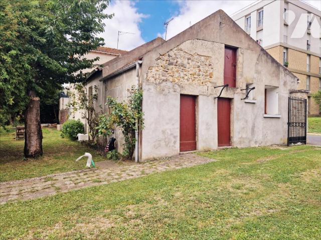 Vente - Maison / villa - VERSAILLES - 105,9 m² - 6 pièces - 75038-1049198