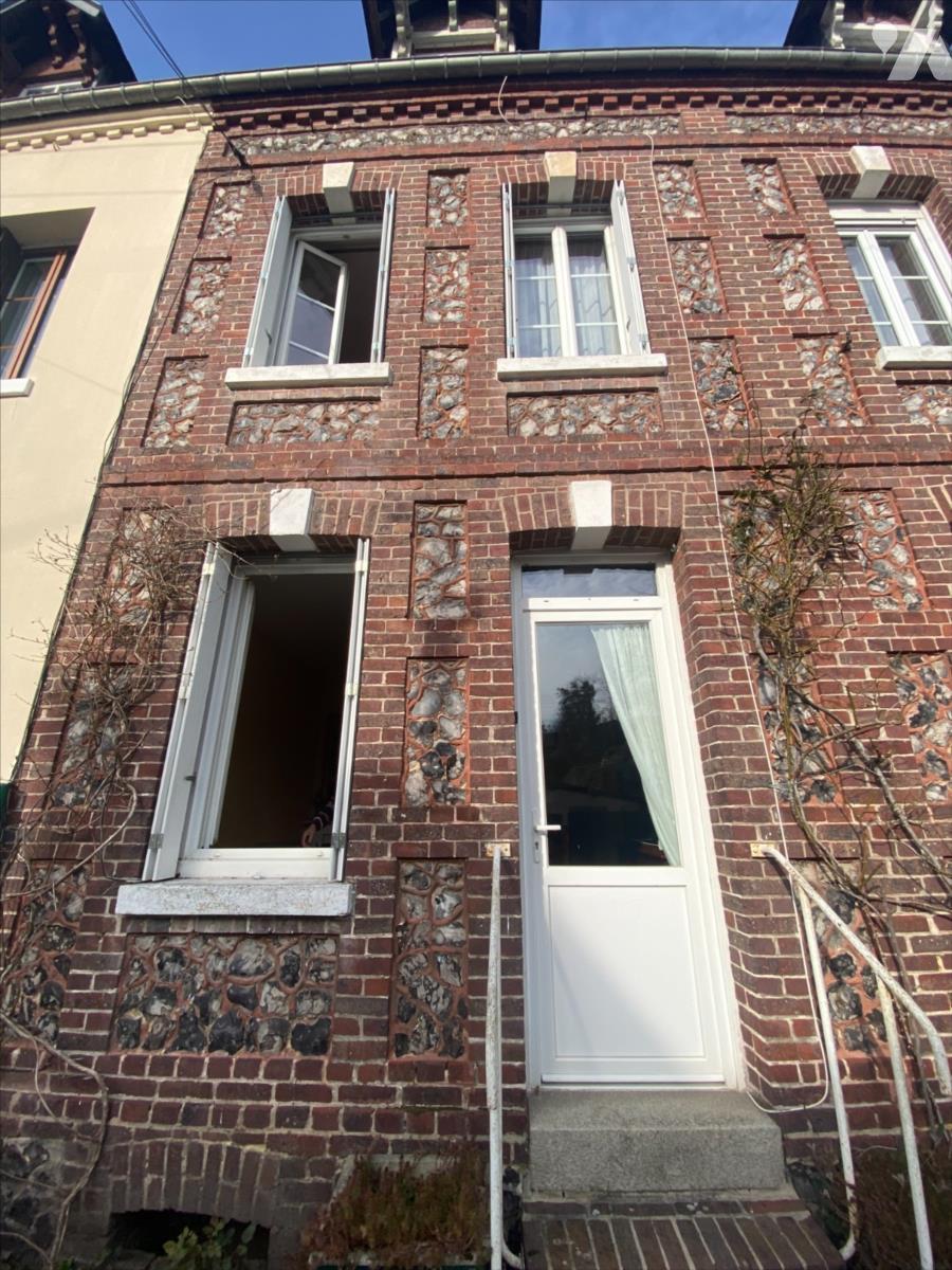 Maison 3 pièces 55 m² · à Lillebonne · 54,5 m² · 82 500 €