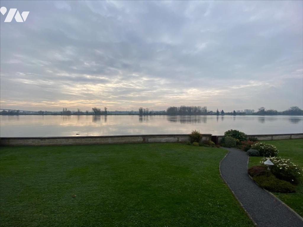 Appartement 4 pièces 110 m² · à Rives-en-Seine · 110 m² · 330 000 €