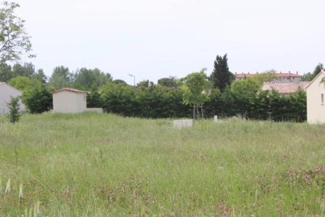 Vente - Terrain à bâtir - Valréas - 532.00m² - Ref : 84064-237892