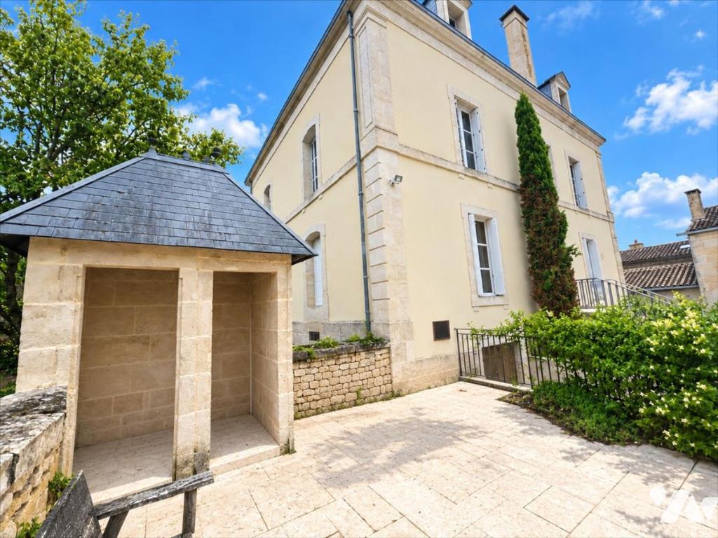 Maison 7 pièces 200 m² · à Échiré · 200 m² · 399 000 €