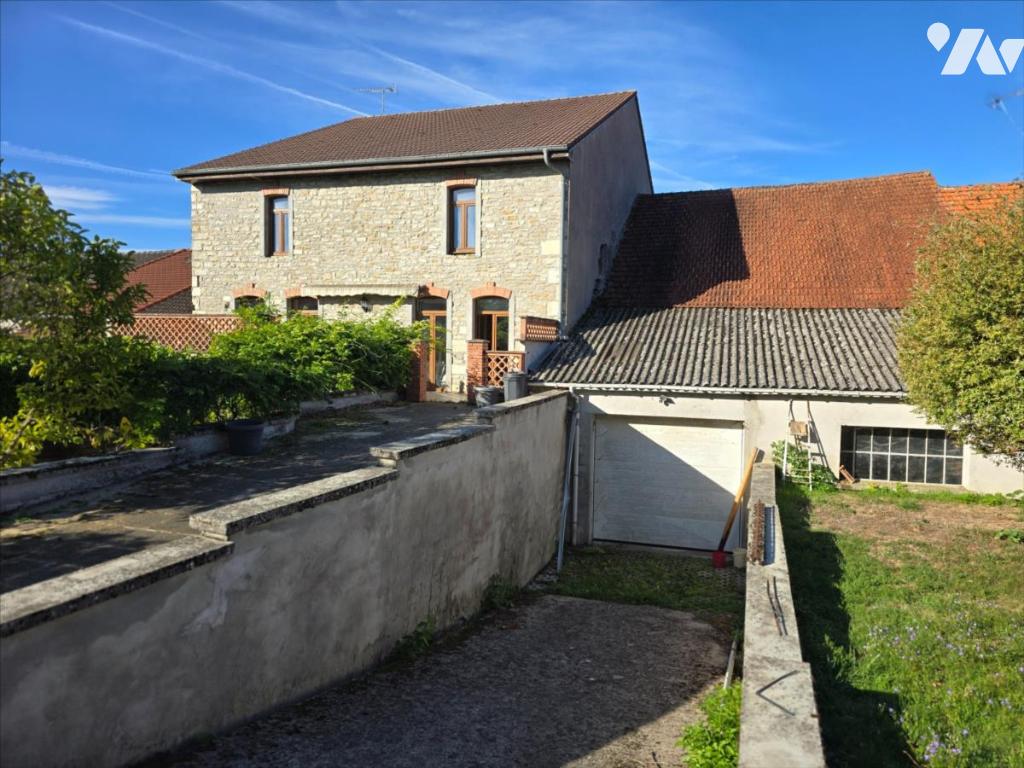 Maison 7 pièces 246 m² · à Coussey · 246 m² · 150 000 €