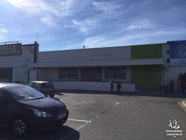 Location - Fonds de commerce - Chapelle-en-Serval - 0.00m² - Ref : 190917-6002