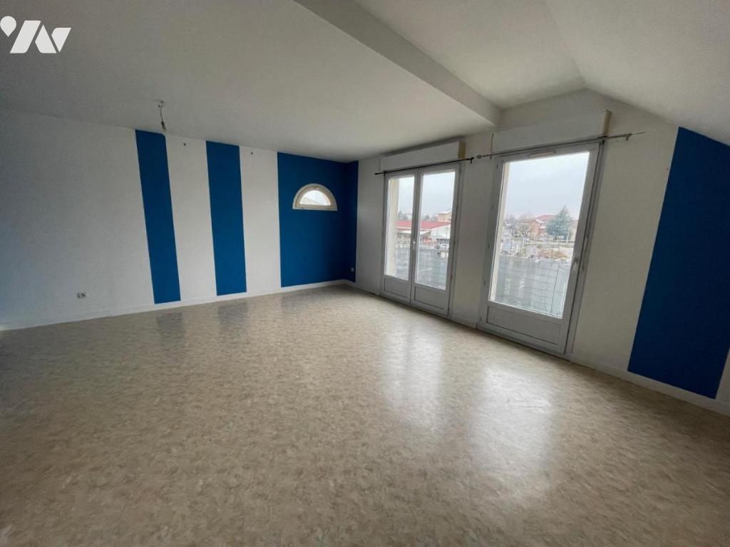 Appartement 2 pièces 57 m² · à Montrevel-en-Bresse · 56,7 m² · 500 €
