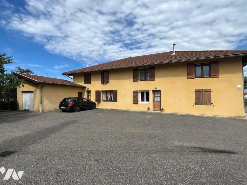 Appartement 4 pièces 93 m² · à Attignat · 93,2 m² · 720 €