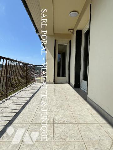 Appartement 3 pièces · à Ambérieu-en-Bugey · 926 €