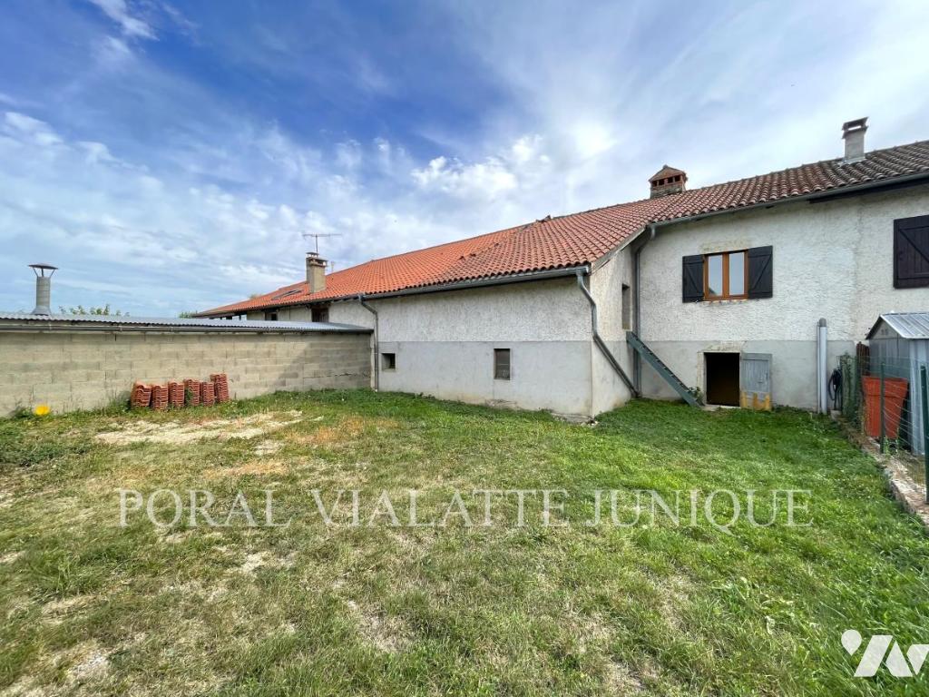 Maison 6 pièces 140 m² · à Druillat · 140 m² · 145 000 €