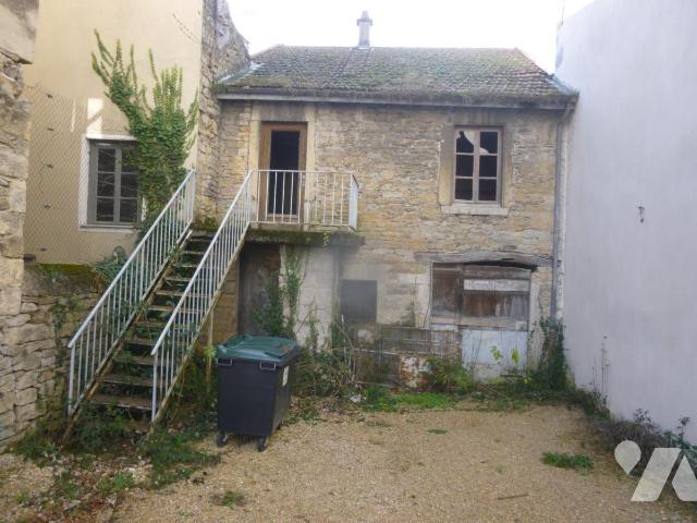 Local divers 52m² — Sault-Brénaz