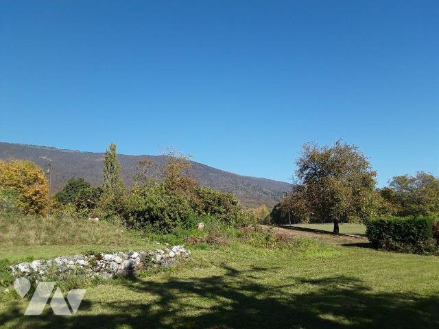 Terrain 542 m² · à Thoiry · 542 m² · 330 000 €
