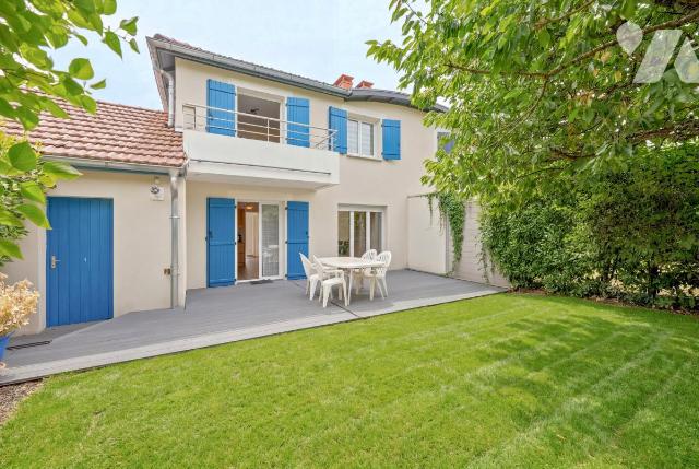 Maison 110m² — Prévessin-Moëns