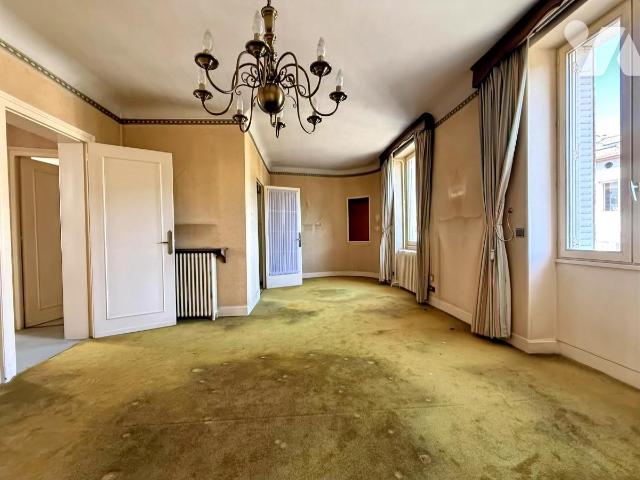 Maison 4 pièces 129 m² · à Oyonnax · 129 m² · 137 000 €