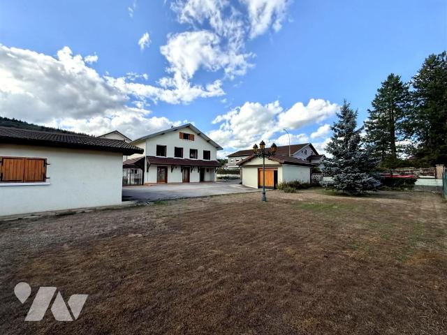 Maison 6 pièces 140 m² · à Bellignat · 140 m² · 270 655 €