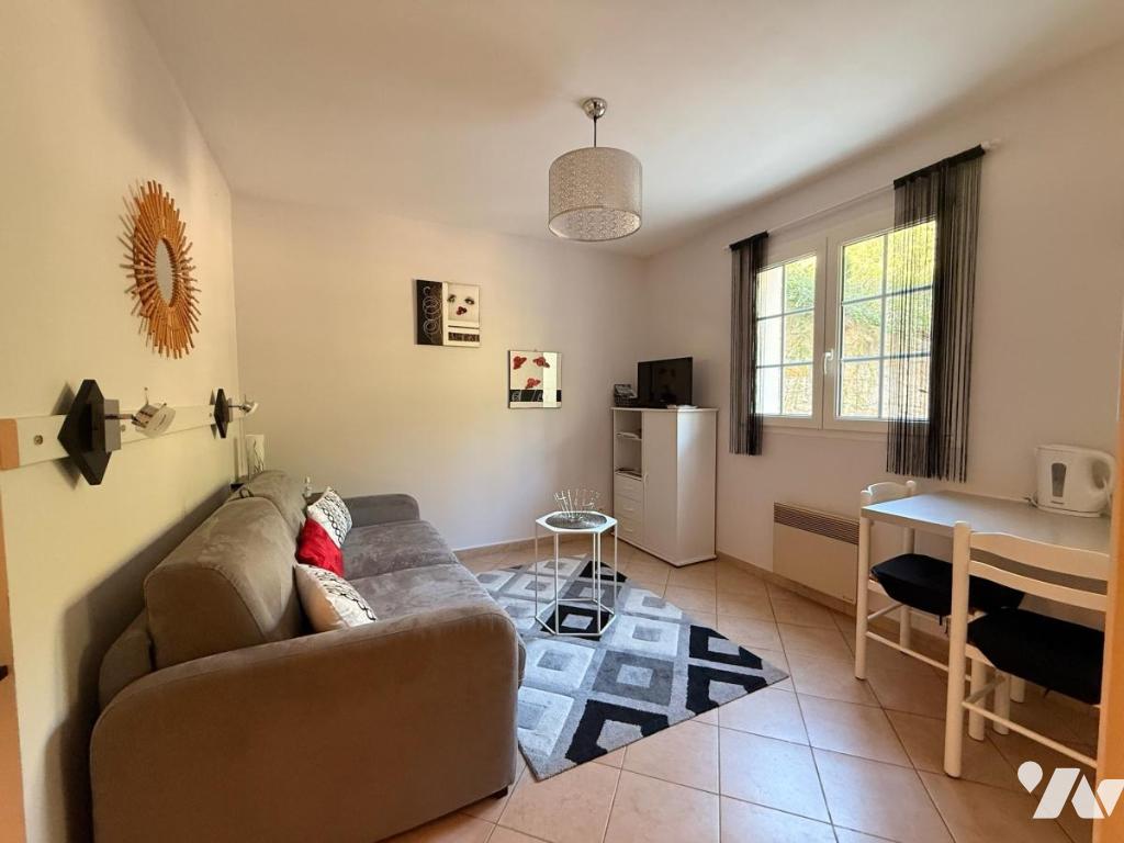 Appartement 1 pièce 20 m² · à Oyonnax · 20 m² · 600 €/mois