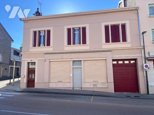Maison 4 pièces 129 m² · à Oyonnax · 128,8 m² · 200 000 €