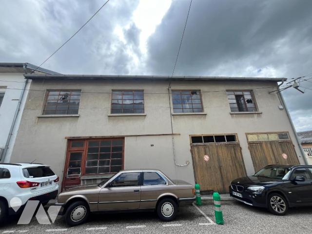 Maison 3 pièces 400 m² · à Oyonnax · 400 m² · 95 000 €