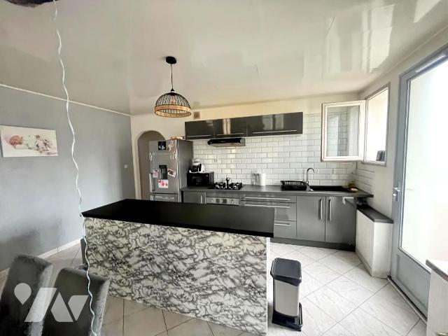 Maison 147 m² · à Oyonnax · 147 m² · 195 000 €