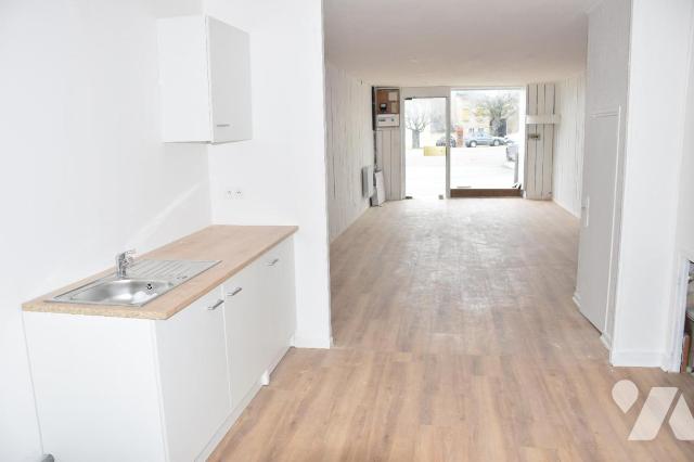 Lac Mézériat · 50 m² · 450 €