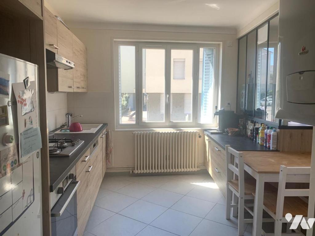 Appartement 4 pièces 70 m² · à Bourg-en-Bresse · 70 m² · 700 €