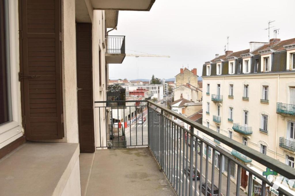 Appartement 4 pièces 85 m² · à Bourg-en-Bresse · 85 m² · 810 €/mois