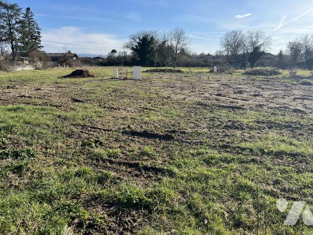 Terrain 400 m² · à Saint-Maurice-de-Gourdans · 400 m² · 145 000 €