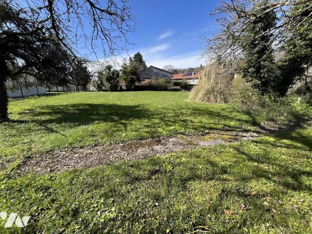Terrain 859 m² · à Châtillon-la-Palud · 859 m² · 99 000 €