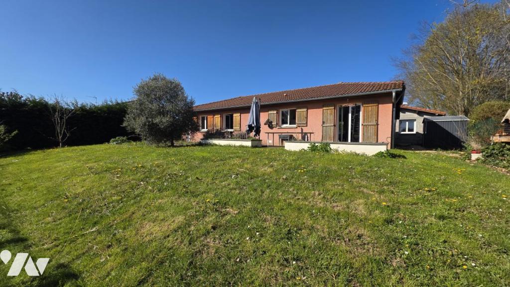 Maison 6 pièces 135 m² · à Neuville-les-Dames · 135 m² · 290 000 €