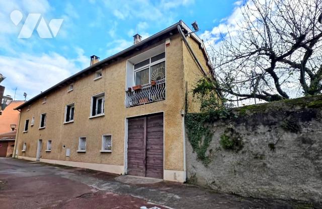 Maison 6 pièces 211 m² · à Francheville · 211 m² · 430 000 €