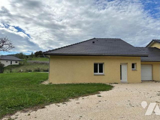 Location - Maison / villa - MASSIGNIEU DE RIVES - 98 m² - 5 pièces - 01082-L81