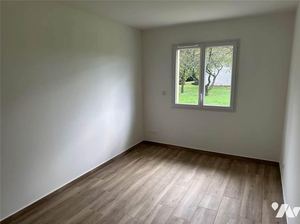 LOCATION maison-MASSIGNIEU DE RIVES (01)