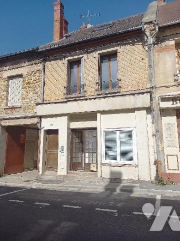 Immeuble 238 m² · à Fère-en-Tardenois · 238 m² · 120 000 €