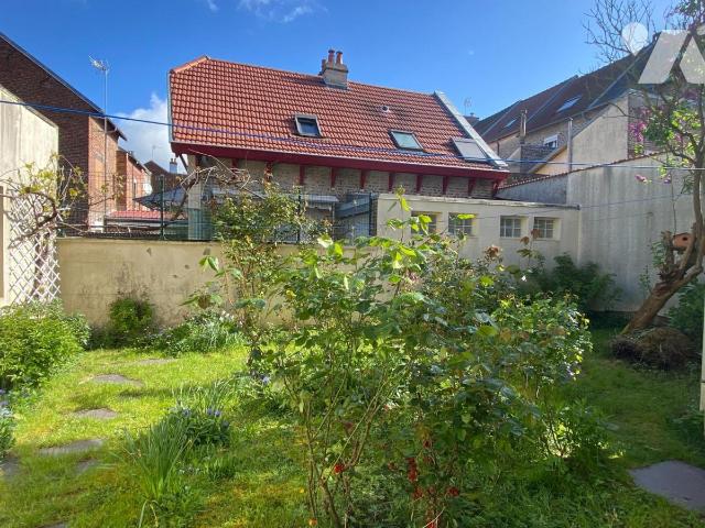 Maison 5 pièces 136 m² · à Saint-Quentin · 135,5 m² · 112 000 €