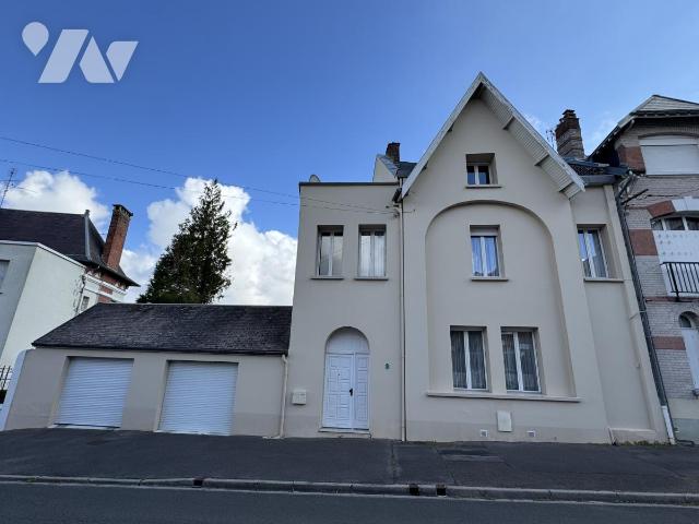 Maison 7 pièces 229 m² · à Saint-Quentin · 228,9 m² · 330 000 €