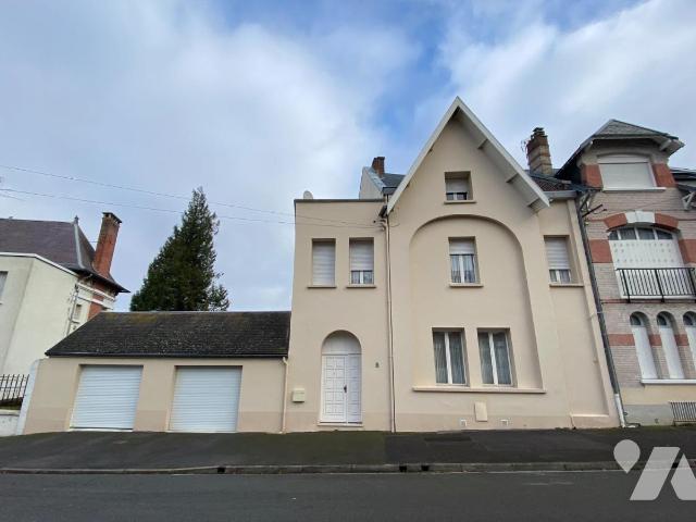 Maison 7 pièces 229 m² · à Saint-Quentin · 228,9 m² · 330 000 €