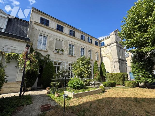 Appartement 6 pièces 209 m² · à Saint-Quentin · 209 m² · 290 000 €