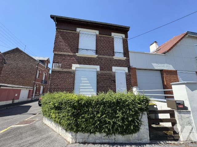 Maison 5 pièces 80 m² · à Saint-Quentin · 80 m² · 75 000 €