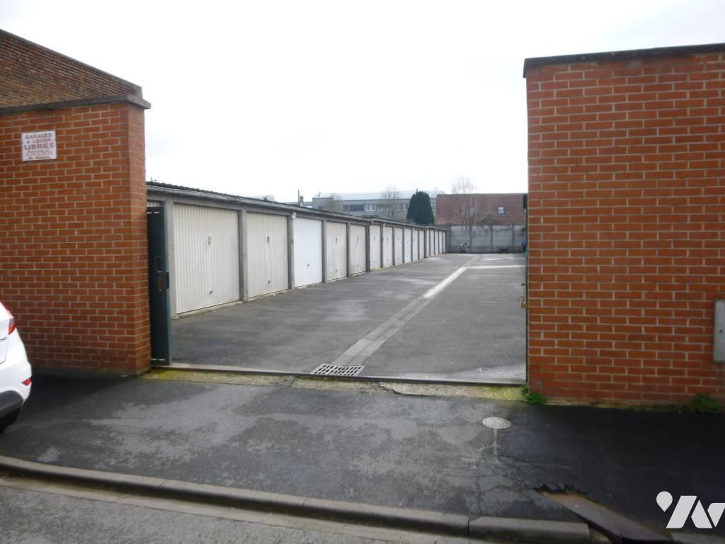 Parking Saint-Quentin · 55 €/mois
