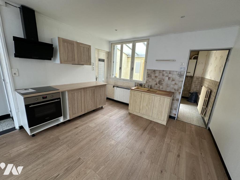 Maison 3 pièces 81 m² · à Saint-Quentin · 80,5 m² · 60 000 €