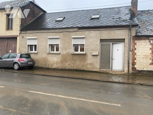 Maison 13 pièces 214 m² · à Ferté-Chevresis · 214 m² · 126 000 €