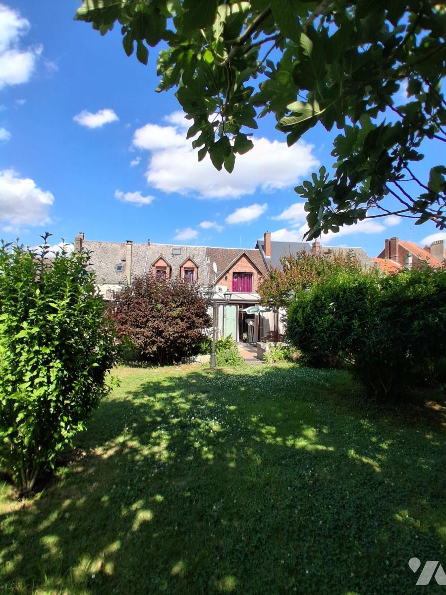 Maison 9 pièces 200 m² · à Bohain-en-Vermandois · 200 m² · 150 000 €