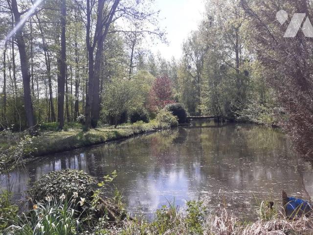 Local divers 3614m² — Seraucourt-le-Grand